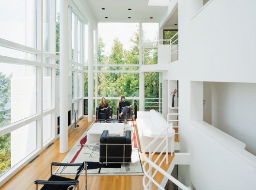 Restoring a Classic: Richard Meier's Douglas House (5)