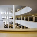 Regional Library and Knowledge Center / Török és Balázs Építészeti Kft. (11) © Tamás Bujnovszky