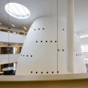 Regional Library and Knowledge Center / Török és Balázs Építészeti Kft. (10) © Tamás Bujnovszky