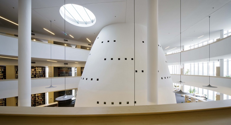 Regional Library and Knowledge Center / Török és Balázs Építészeti Kft.