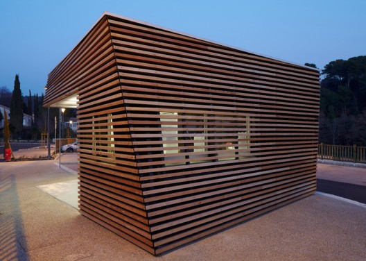 Parking Attendant’s Pavilion / Jean-Luc Fugier (24)