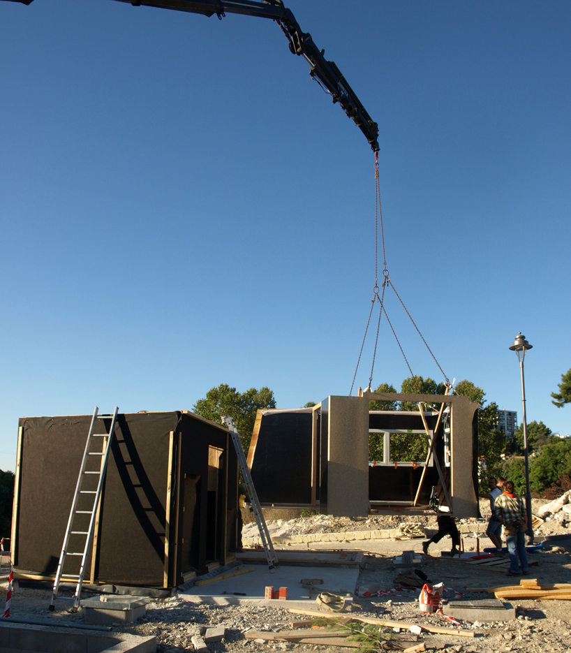Parking Attendant’s Pavilion / Jean-Luc Fugier