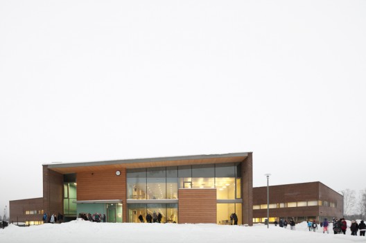 Kirkkojärvi Comprehensive School / Verstas Architects (6)