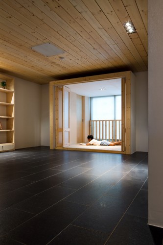 Jung-hyun’s Apartment / Kim Jae-kwan (2)