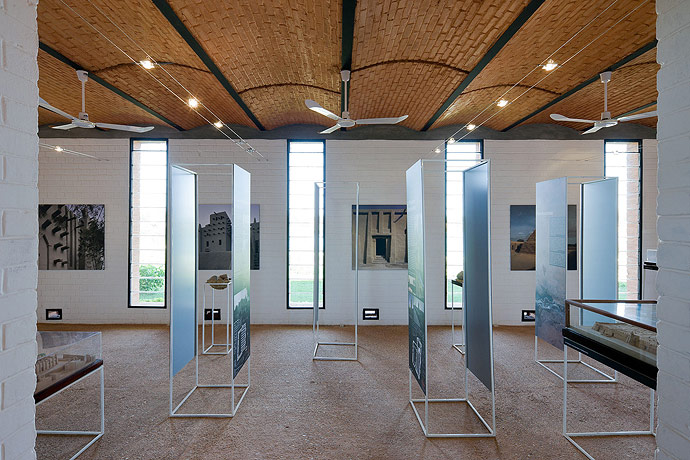 Centre for Earth Architecture / Kere Architecture