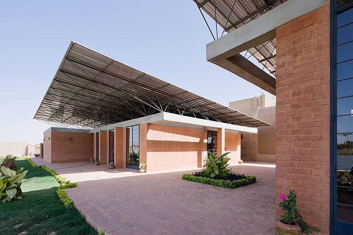 Centre for Earth Architecture / Kere Architecture