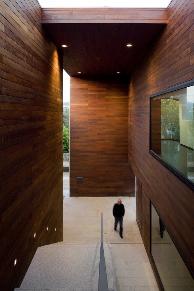 Vila Velha Museum / Belém Lima Arquitectos