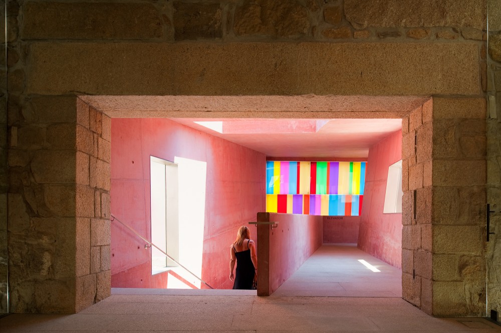 Solar S. Roque Gallery / Manuel Maia Gomes
