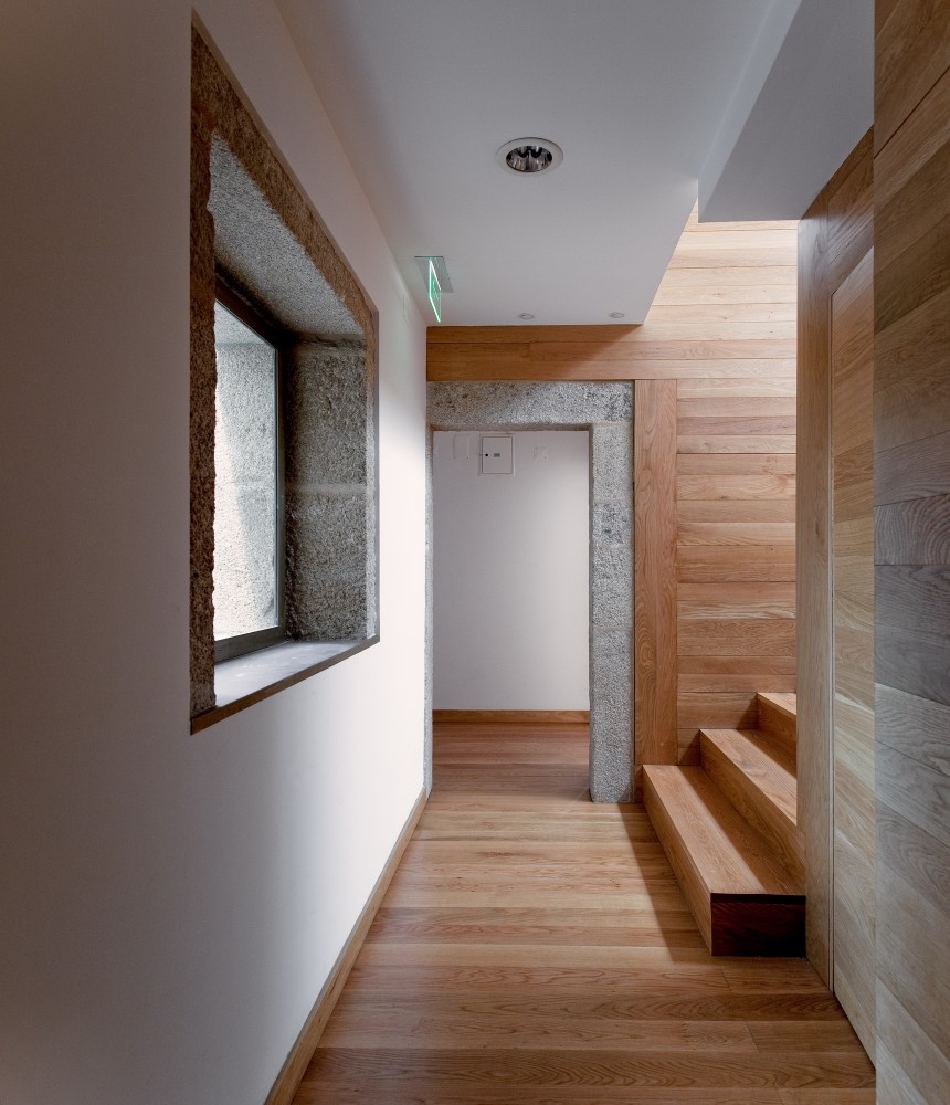 Solar S. Roque Gallery / Manuel Maia Gomes