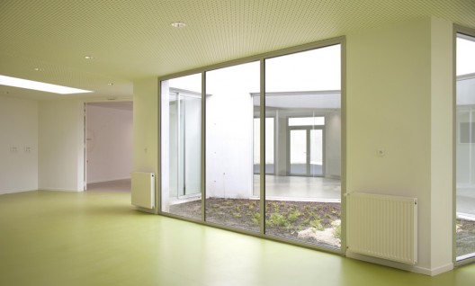 Gavroche Centre for Children / SOA Architectes (21)