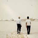 Theo Jansen Exhibition: The Beach Animal That Eats Wind / Theo Jansen with Earthscape (1) © Earthscape/Yusuke Komatsu
