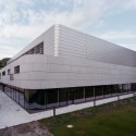 Research & Sports Hall of Humboldt University / Scheidt Kasprusch Architekten (12) Research & Sports Hall of Humboldt University / Scheidt Kasprusch Architekten (12) © Rainer Gollmer