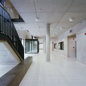 Research & Sports Hall of Humboldt University / Scheidt Kasprusch Architekten (9) Research & Sports Hall of Humboldt University / Scheidt Kasprusch Architekten (9) © Rainer Gollmer