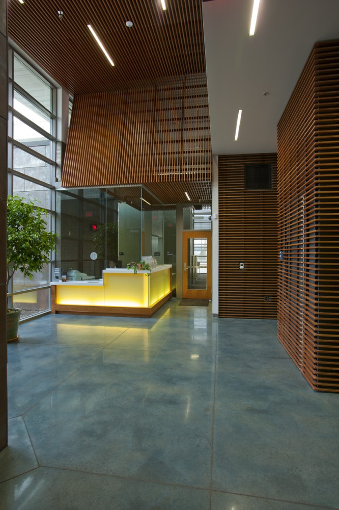 Transpo’s Emil ‘Lucky’ Reznik Administration, Maintenance & Operations Facility / RNL Design