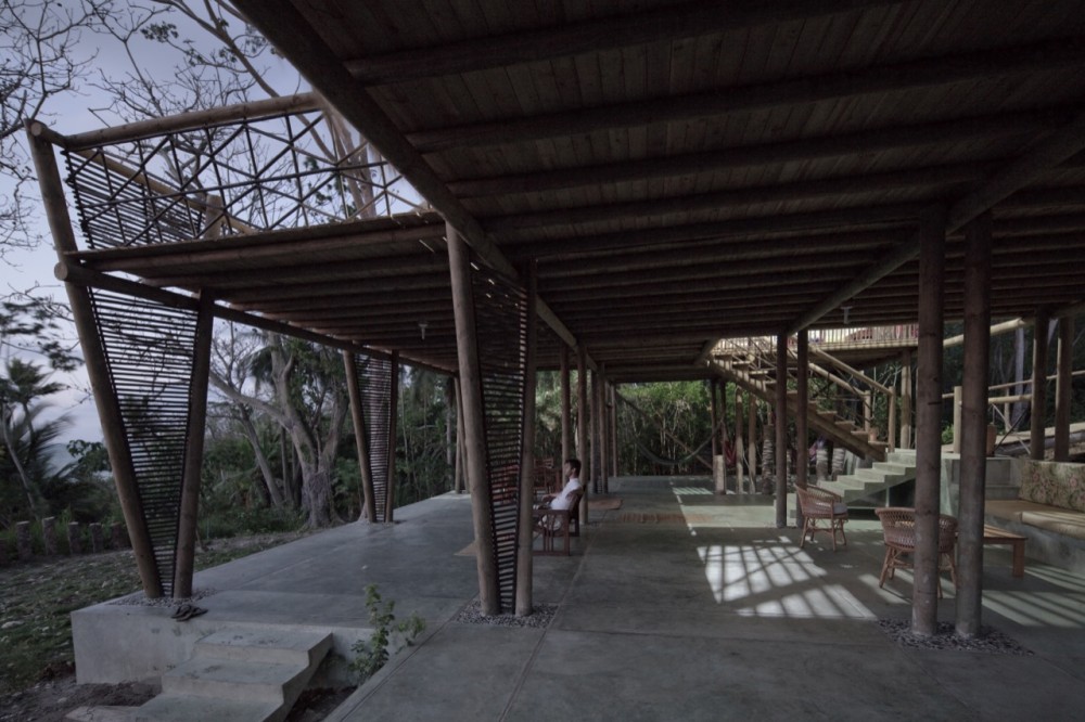 Rio Cedro House / Plan B Arquitectos