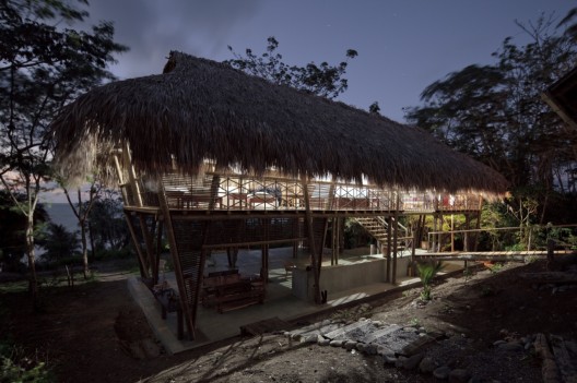 Rio Cedro House / Plan B Arquitectos (18)