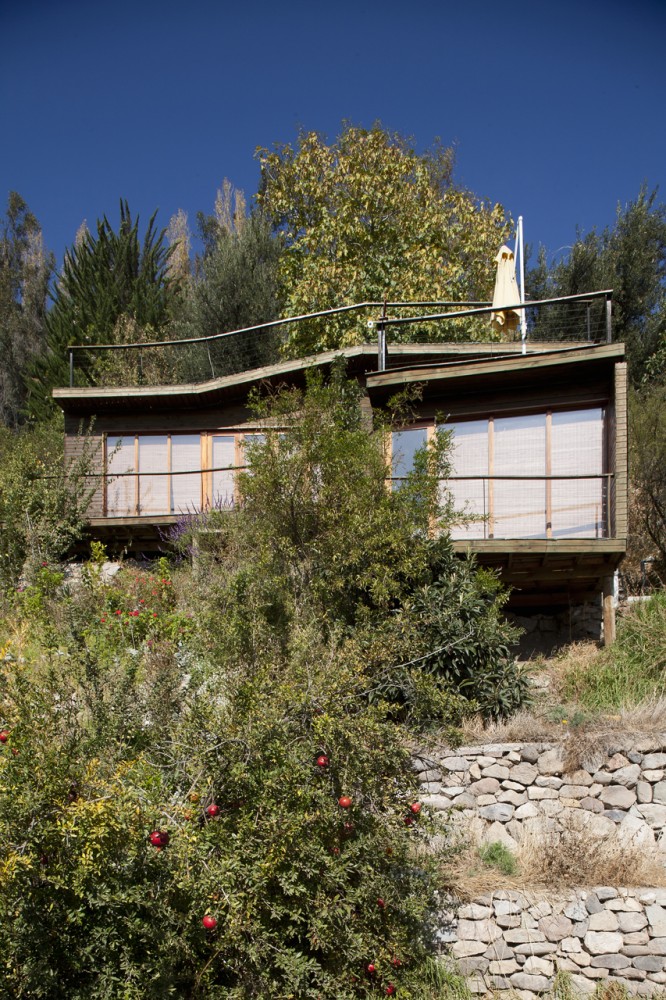House in Pirque / 332 Arquitectos