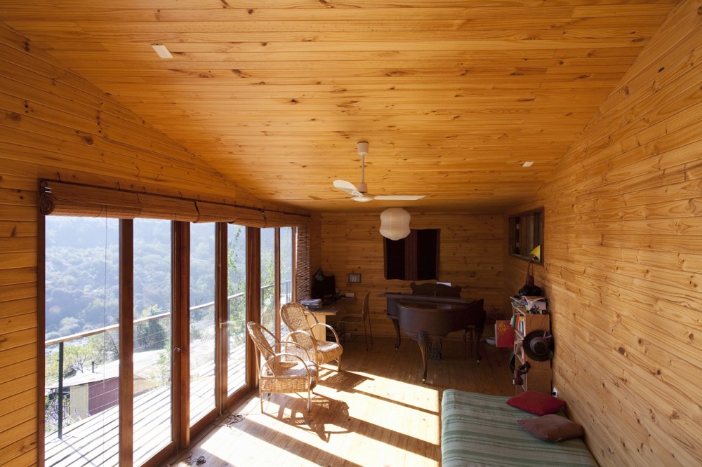 House in Pirque / 332 Arquitectos