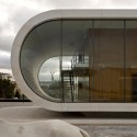 Bus Station of Rio Maior / Domitianus Arquitectura