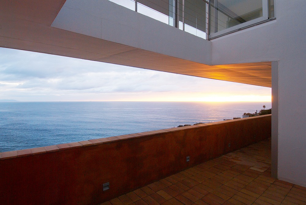 House in Cadiz / Alfonso Alzugaray + Carlos Urzainqui