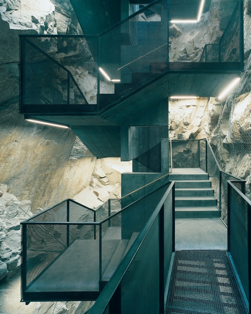Fortress of Fortezza / Markus Scherer with Walter Dietl
