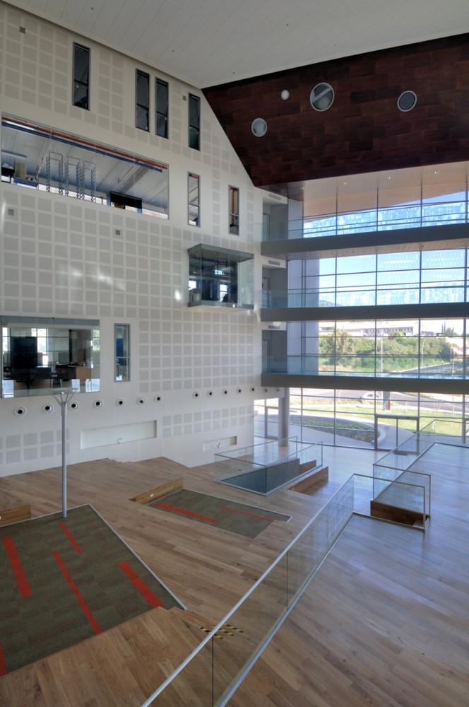 C.P.C Headquarters / Schwartz Besnosoff Architects