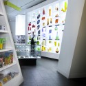 DAM Shop / Roth Sheppard Architects (6) © Paul Brokering