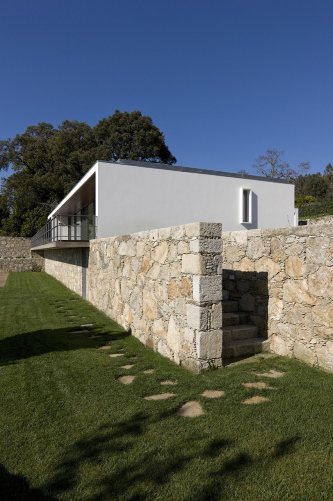 Afife House / Alfredo Resende Arquitectos