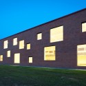 Community Center / MARP + Dévényi és Társa (10) © Zsolt Frikker
