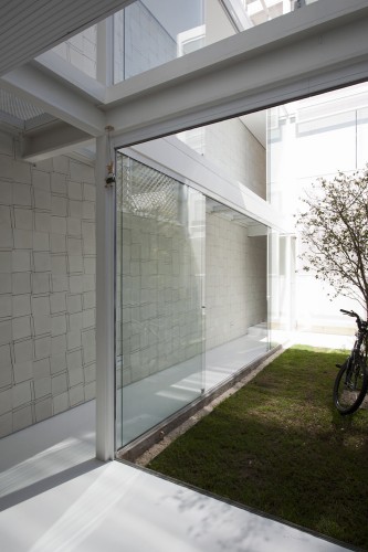 Casa 4x30 / CR2 Arquitetos + FGMF Architects (14)