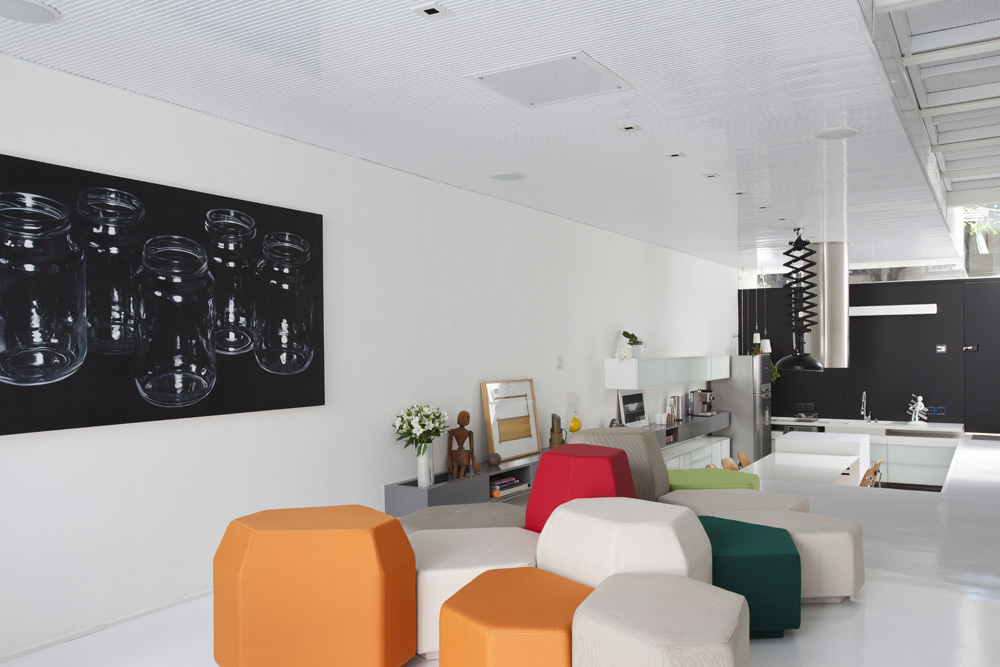 Casa 4×30 / CR2 architecture + FGMF Architects