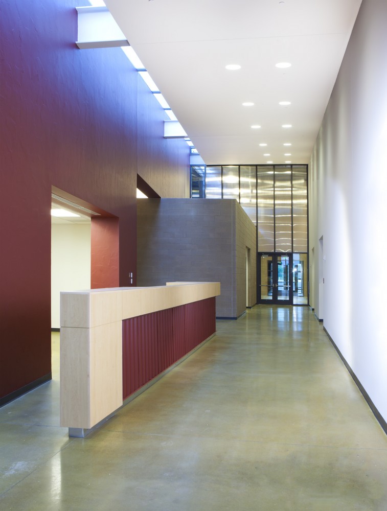 Boulder Regional Fire Training Facility / Roth Sheppard Architects