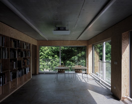 Le Point du Jour Art center / Eric Lapierre Architecture (14)