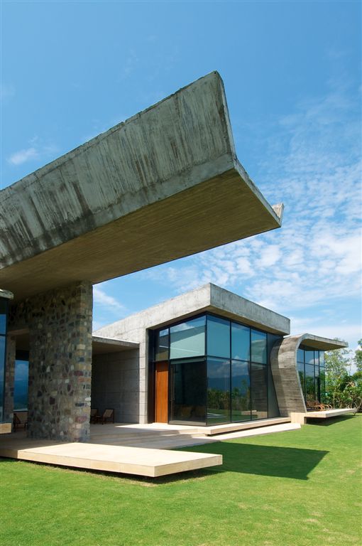 Rishikesh House / Rajiv Saini