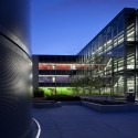 College of DuPage Technology Education Center / DeStefano Partners (6) College of DuPage Technology Education Center / DeStefano Partners (6) © Barbara Karant / Karant + Associates, Inc.