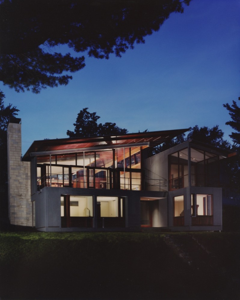 Lake House / Joseph N. Biondo