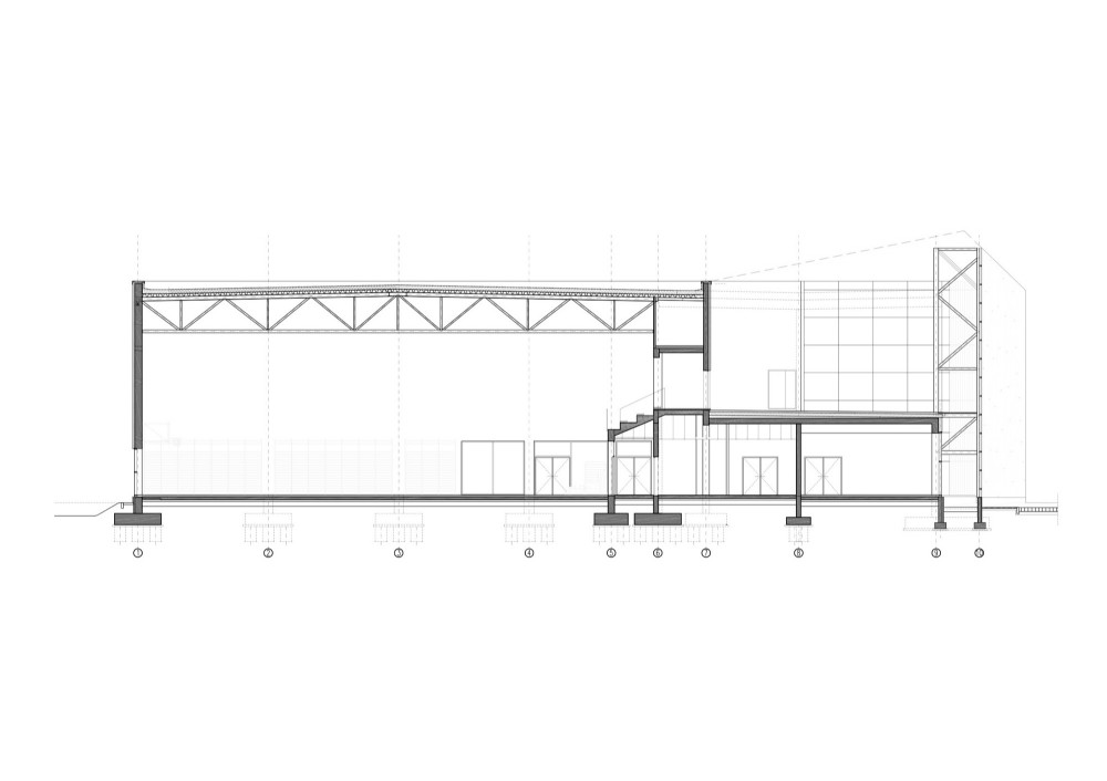 High School Sport and Leisure Building / Major Architekci