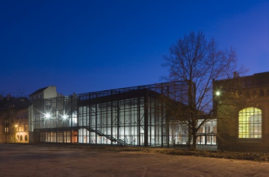 High School Sport and Leisure Building / Major Architekci (11)