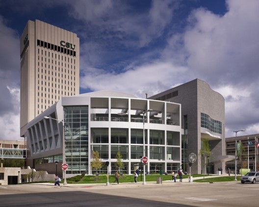 Cleveland State University Student Center / Gwathmey Siegel & Associates Architects with Braun & Steidl Architects (3)