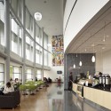 Cleveland State University Student Center / Gwathmey Siegel & Associates Architects with Braun & Steidl Architects (3) Cleveland State University Student Center / Gwathmey Siegel & Associates Architects with Braun & Steidl Architects (3) © Brad Feinknopf