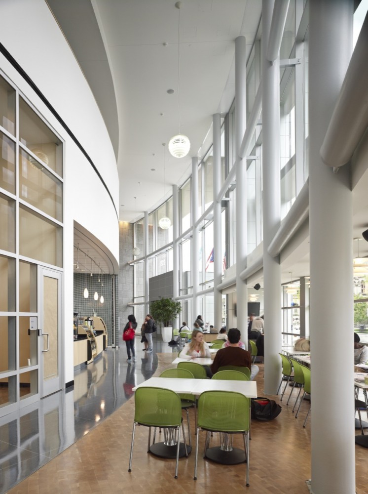 Cleveland State University Student Center / Gwathmey Siegel & Associates Architects with Braun & Steidl Architects