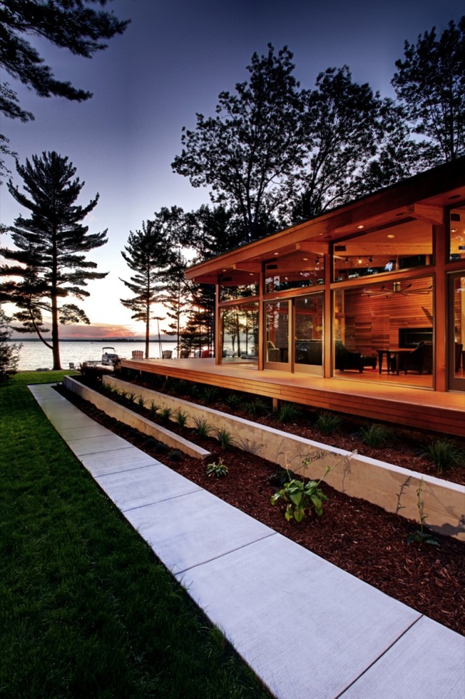 Higgins Lake House / Jeff Jordan Architects