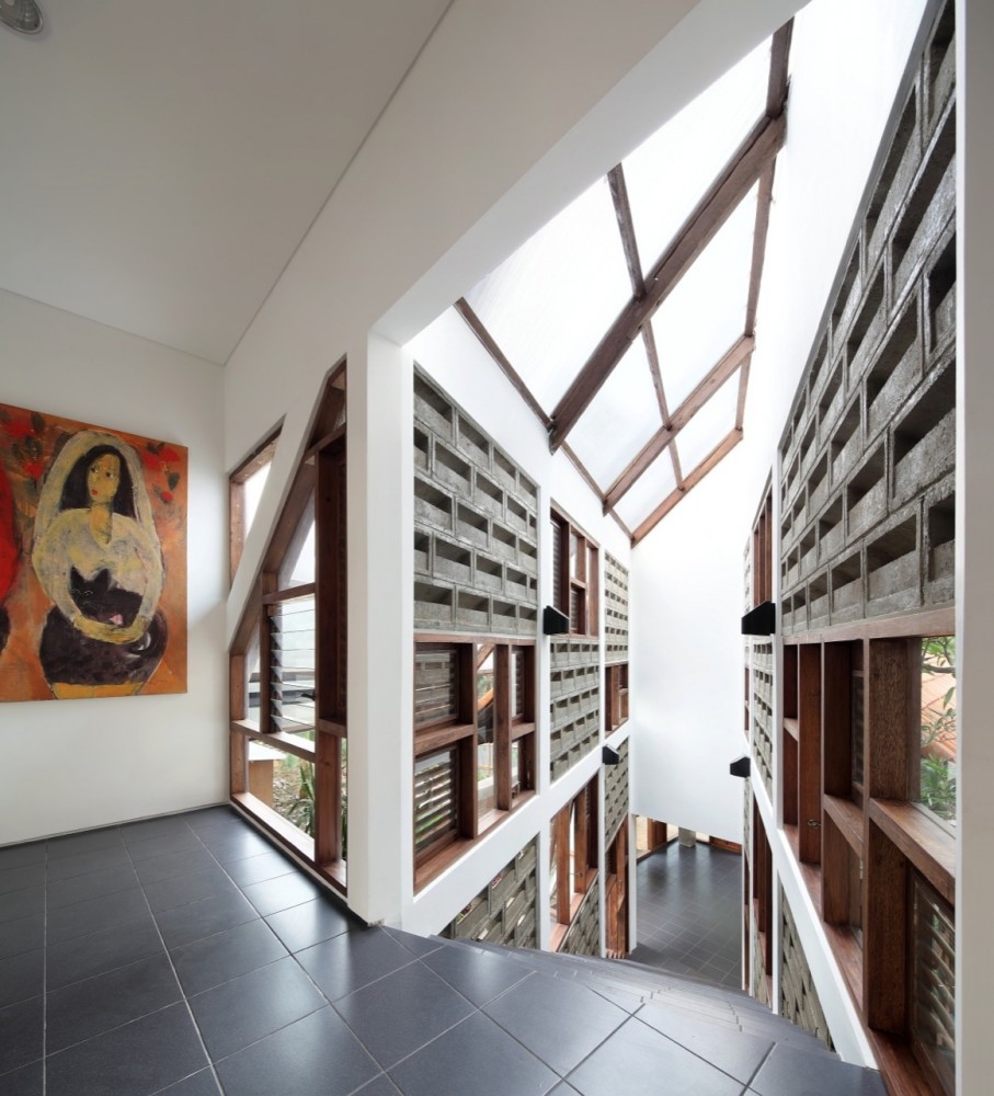 Distort House / TWS & Partners