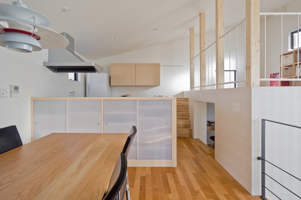 House in Musashisakai / Upsetters Architects