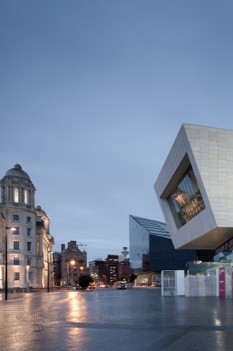 Another look at 3XN's Museum of Liverpool (11)