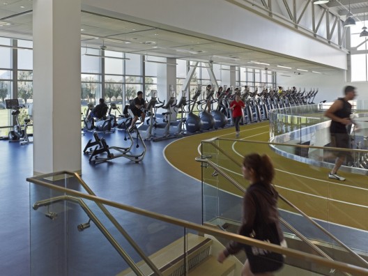 California State University Student Recreation Center / Cannon Design (15)