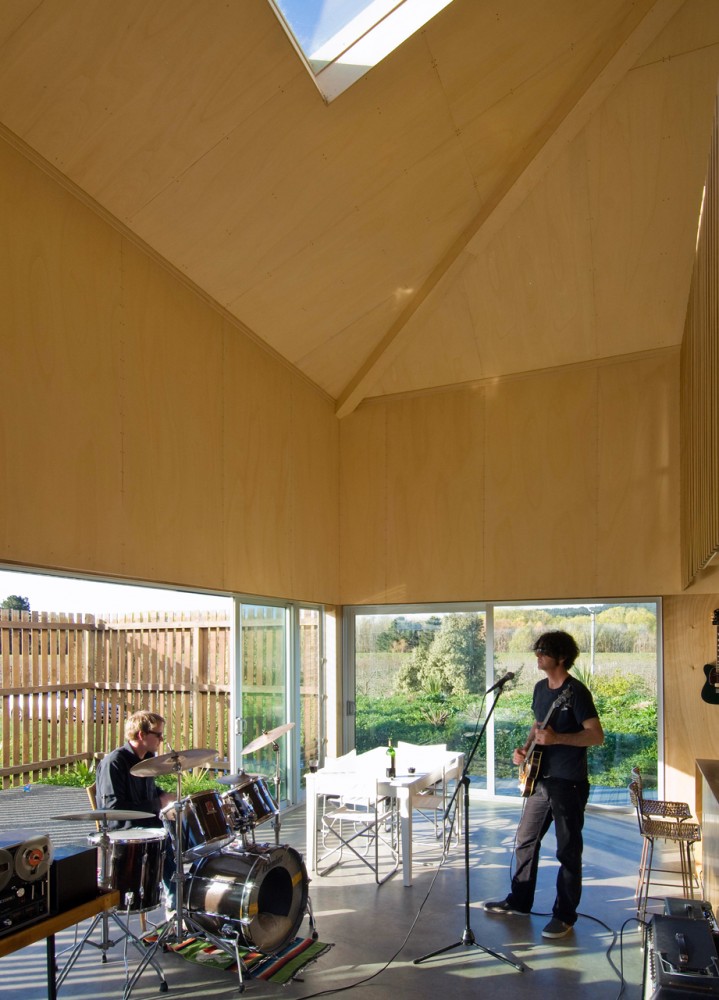 Mckenzie House / Atelier Workshop