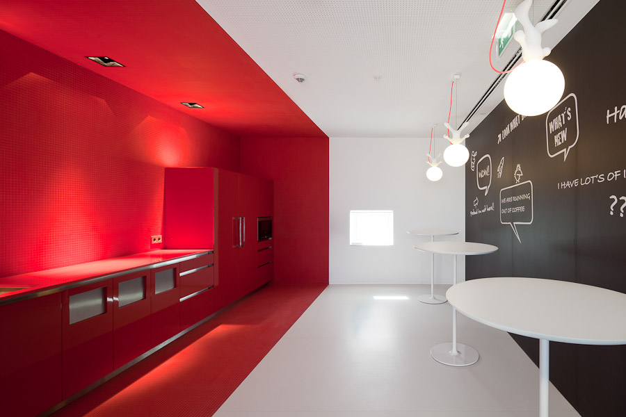 Fraunhofer Headquarters / Pedra Silva Architects
