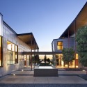 Berkeley Courtyard House / WA Design Inc (16) Courtesy of WA Design Inc