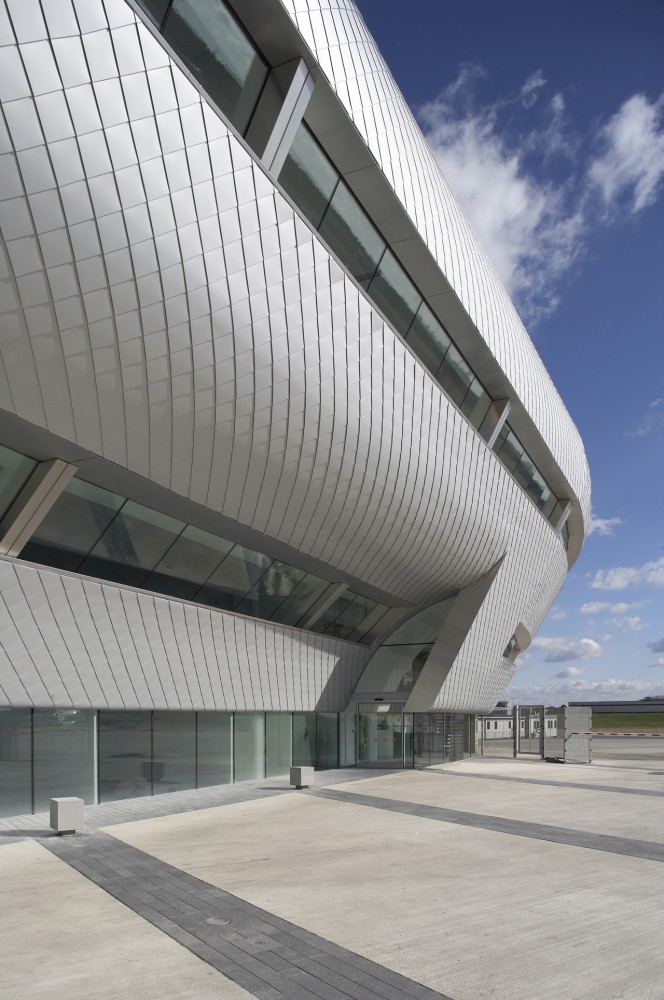 TAG Farnborough Airport / 3DReid Architects